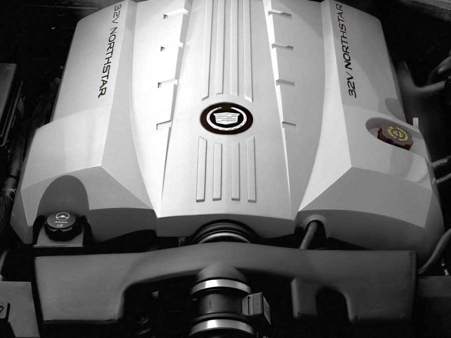  Cadillac XLR Roadster 2004 года  (фото 54 из 128)